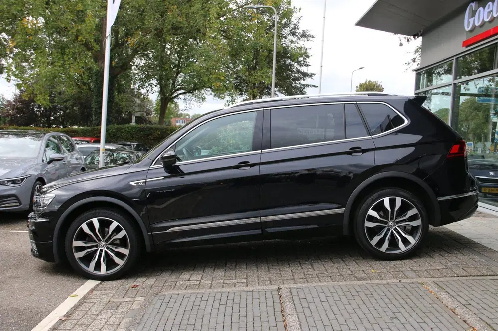 Volkswagen Tiguan Allspace 1.5 TSI Highline R-LINE PANO-DAK uit 2020, foto 5