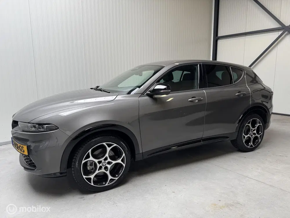 Alfa Romeo Tonale 1.3T PHEV Sprint uit 2024, foto 3