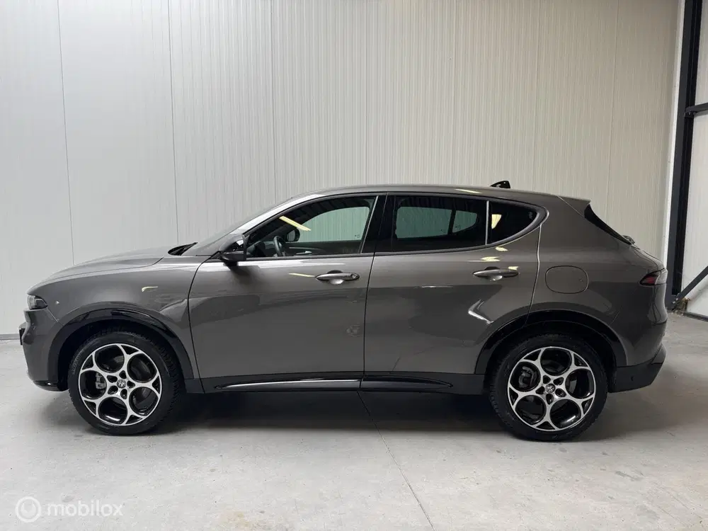 Alfa Romeo Tonale 1.3T PHEV Sprint uit 2024, foto 4