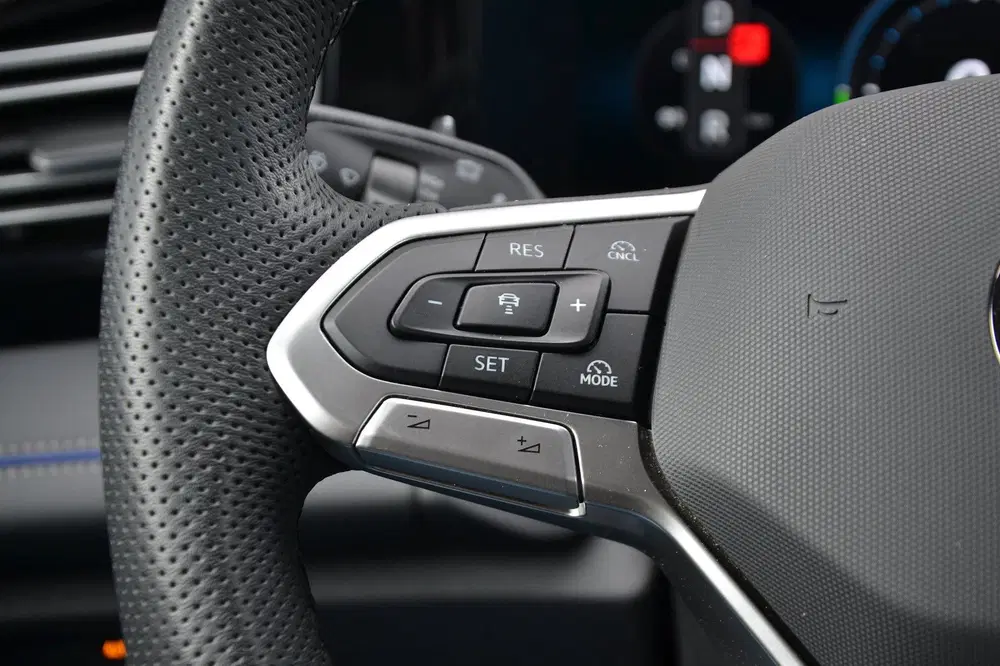 Volkswagen Tiguan 1.5 eHybrid R-Line 272PK uit 2024, foto 15