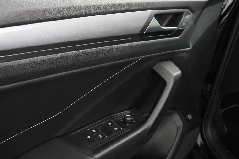 Volkswagen T-Roc 1.5 TSI DSG Style Navigatie Wireless App c uit 2023, foto 13