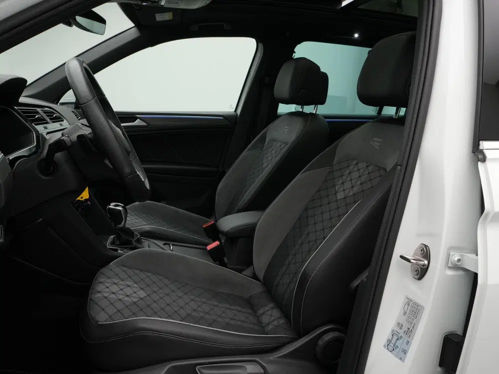 Volkswagen Tiguan R-Line 1.5 TSI 150 PK DSG uit 2022, foto 11