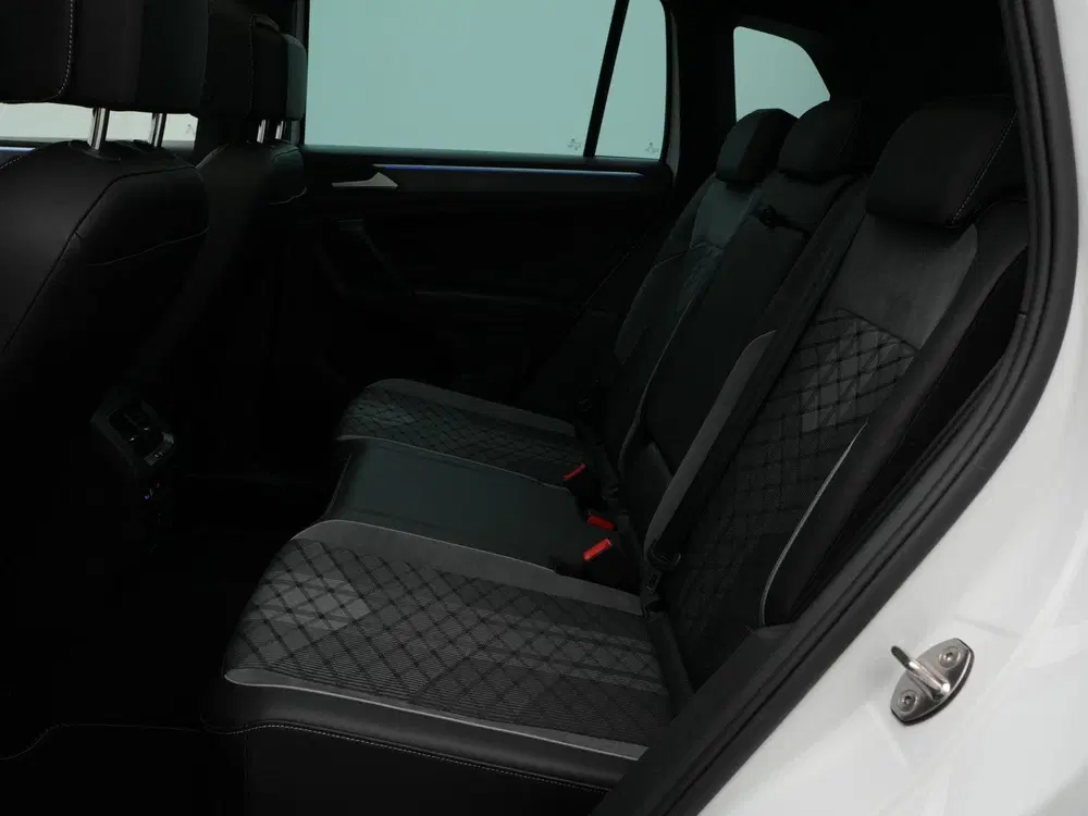 Volkswagen Tiguan R-Line 1.5 TSI 150 PK DSG uit 2022, foto 12