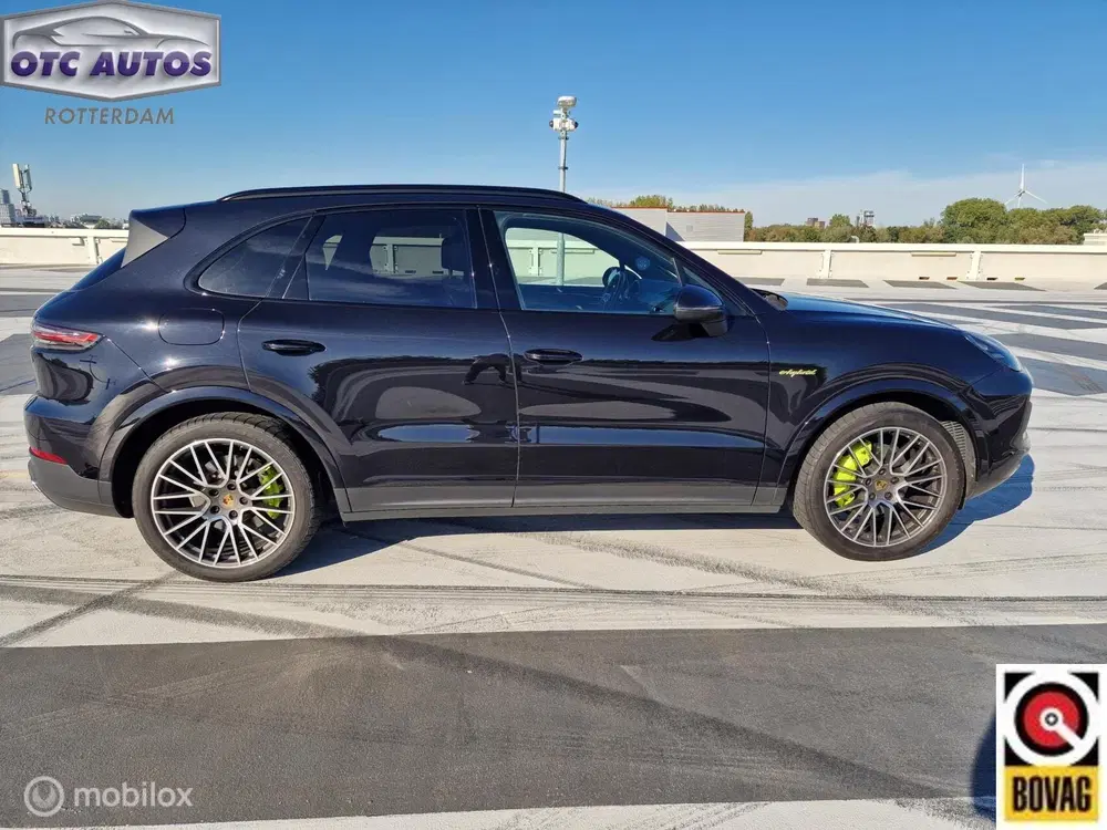 Porsche Cayenne 3.0 E-Hybrid Platinum Edition Dealeronderh uit 2021, foto 4