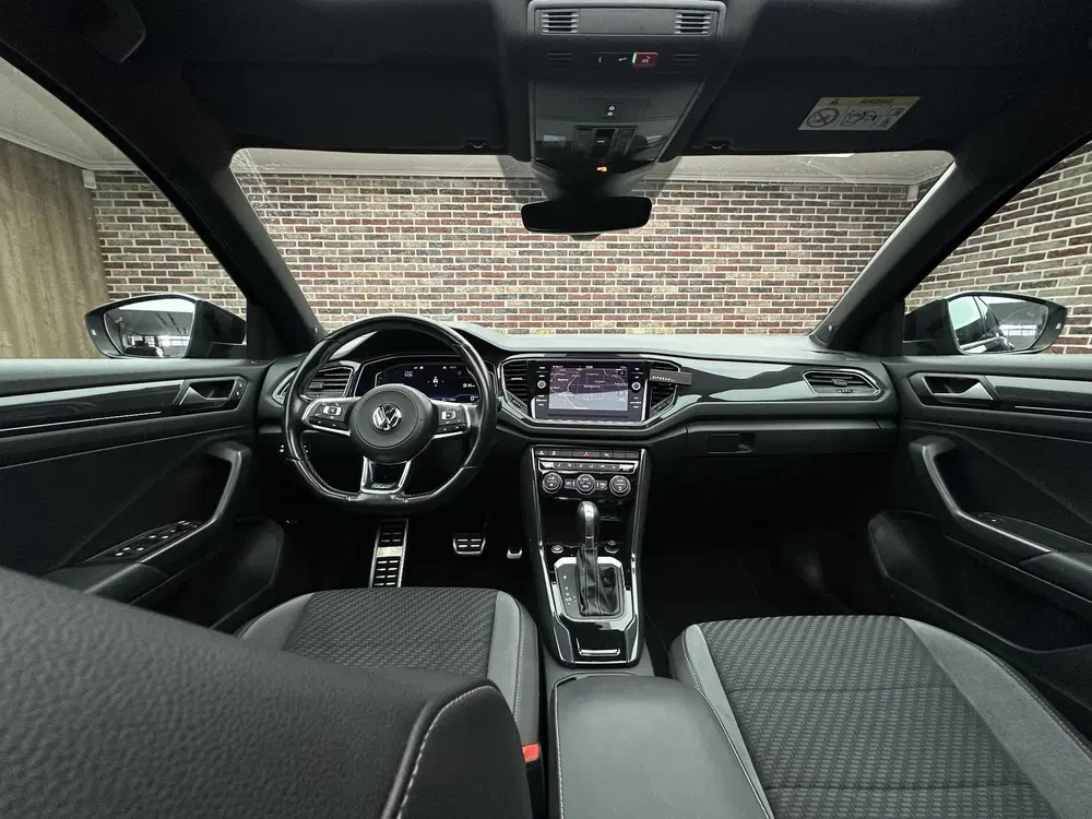 Volkswagen T-Roc 1.5 TSI Sport R-line uit 2020, foto 9