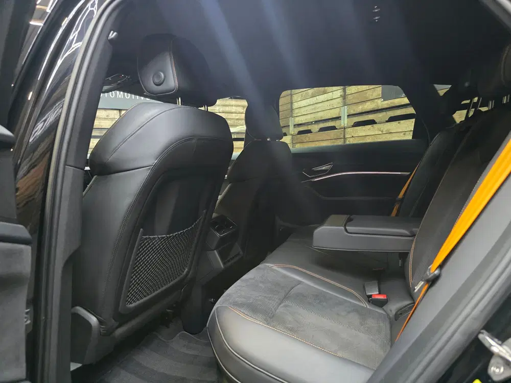 Audi e-tron 55 quattro S edition 95 kWh 2x S-Line Blac uit 2022, foto 8