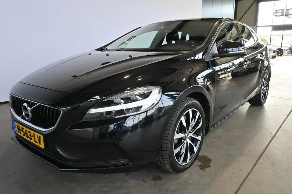 Volvo V40 1.5 T3 Momentum Automaat Clima Cruise cont uit 2019, foto 12