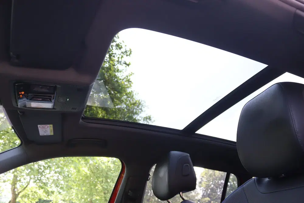 Volkswagen Tiguan 1.5 eHybrid 272pk R-Line Black Style Pano uit 2025, foto 13
