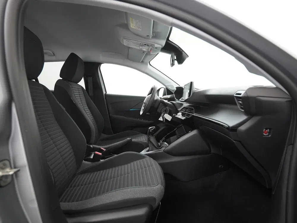 Peugeot 208 1.2 PureTech Style uit 2024, foto 3