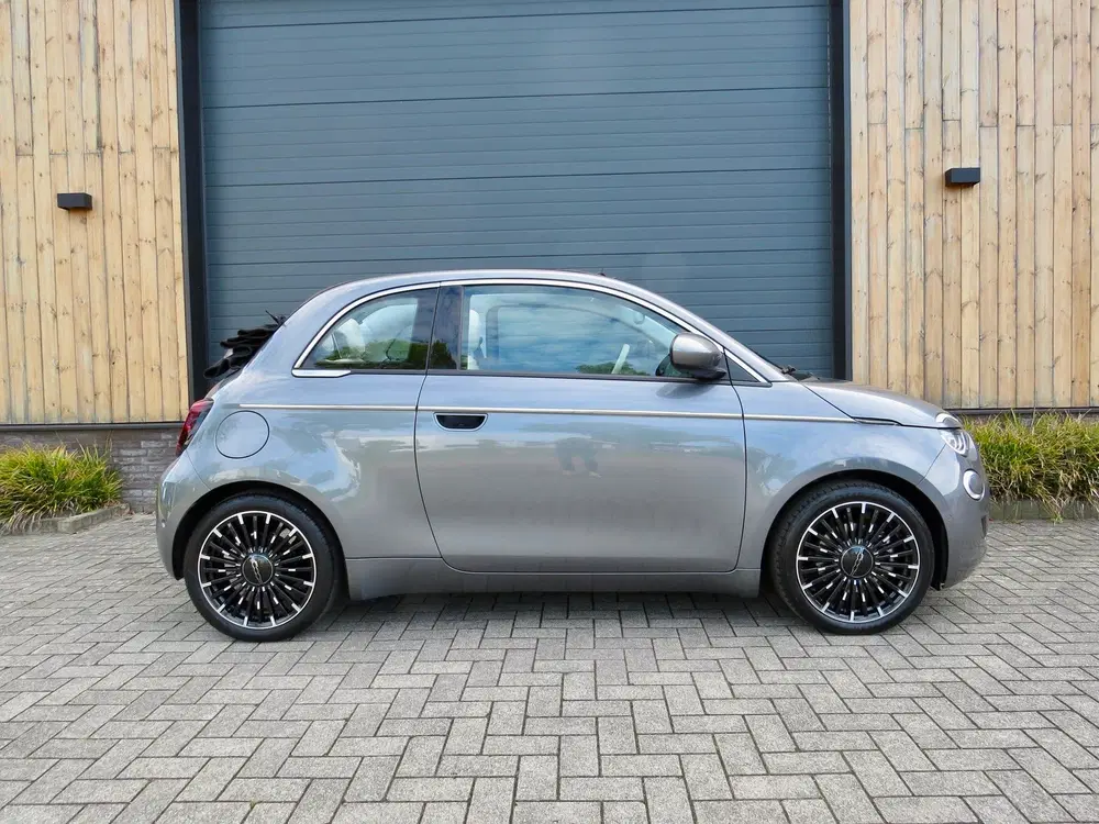 Fiat 500e La Prima cabrio 42 kWh *Carplay *Acc *Luxe uit 2023, foto 10