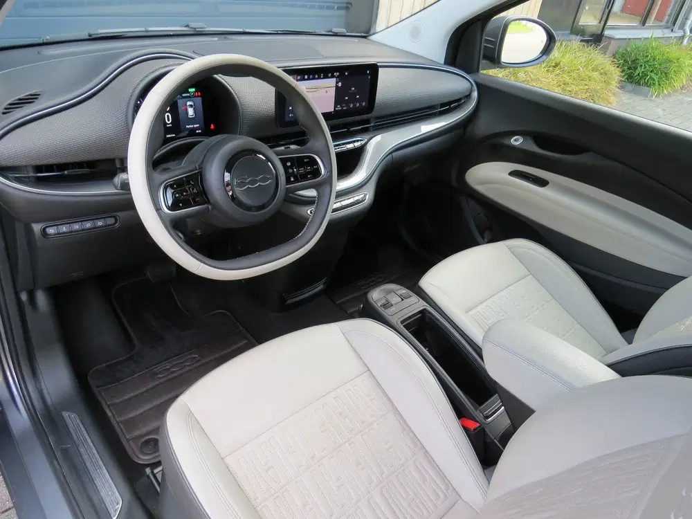 Fiat 500e La Prima cabrio 42 kWh *Carplay *Acc *Luxe uit 2023, foto 13