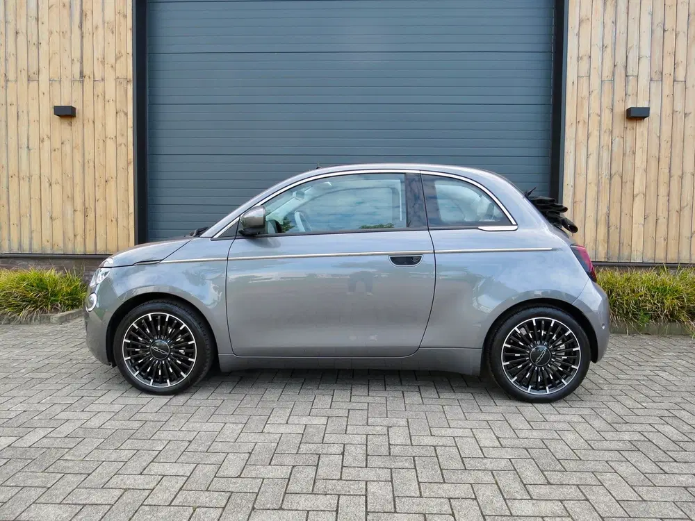 Fiat 500e La Prima cabrio 42 kWh *Carplay *Acc *Luxe uit 2023, foto 8