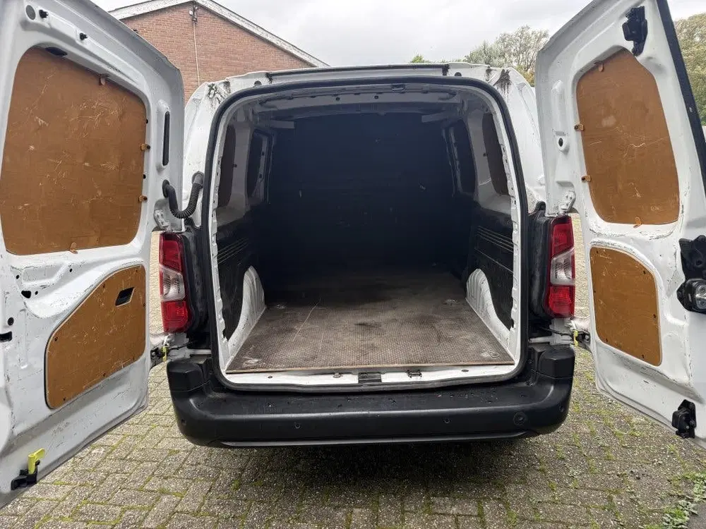 Opel Combo 1.5D L2H1 Edition uit 2022, foto 10