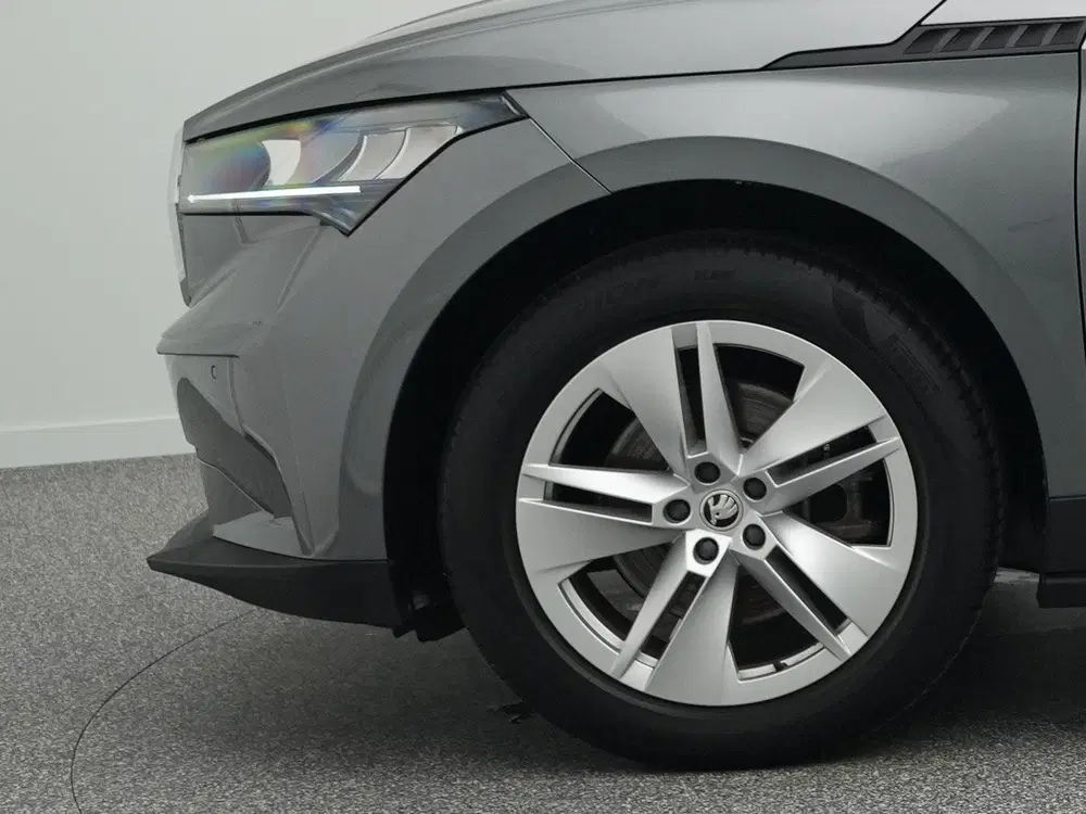 Skoda Enyaq 60 Loft uit 2024, foto 7