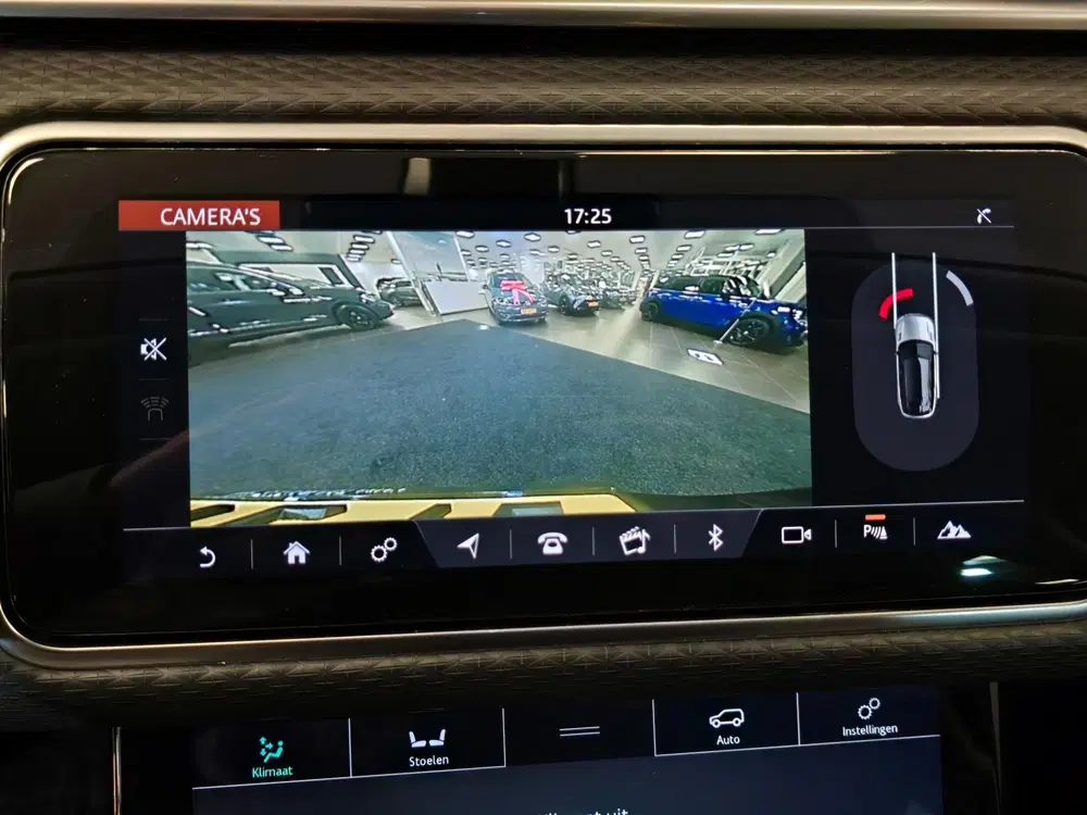 Land Rover Range Rover Velar 2.0 P250 Turbo AWD R-Dynamic SE uit 2019, foto 8