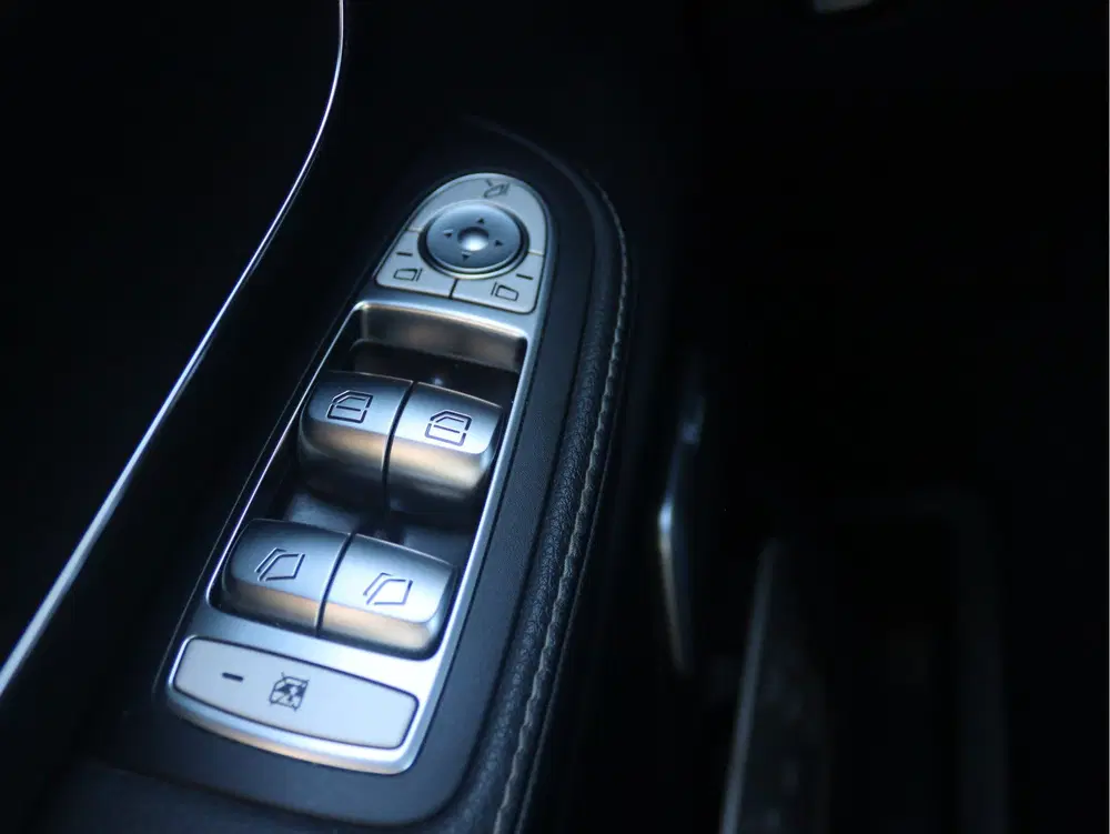 Mercedes-Benz V-Klasse V300d 4-MATIC Lang Avantgarde Edition uit 2021, foto 5