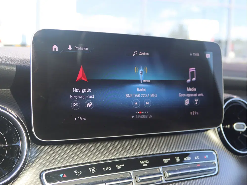 Mercedes-Benz V-Klasse V300d 4-MATIC Lang Avantgarde Edition uit 2021, foto 9