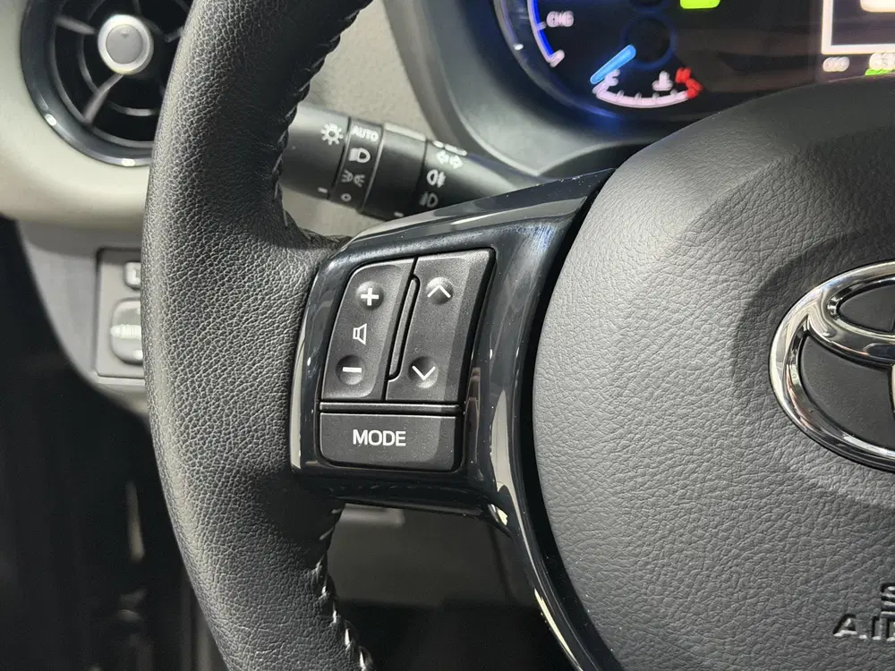 Toyota Yaris 1.5 Hybrid Dynamic Trekhaak uit 2019, foto 9