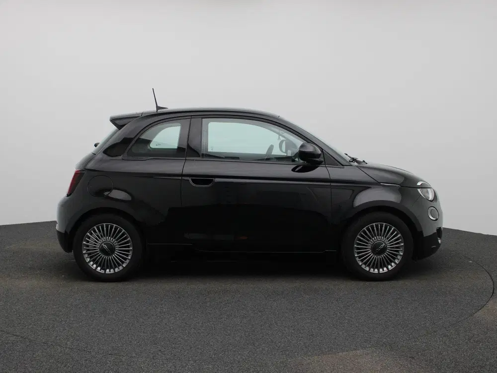 Fiat 500e Business Launch Edition uit 2020, foto 6