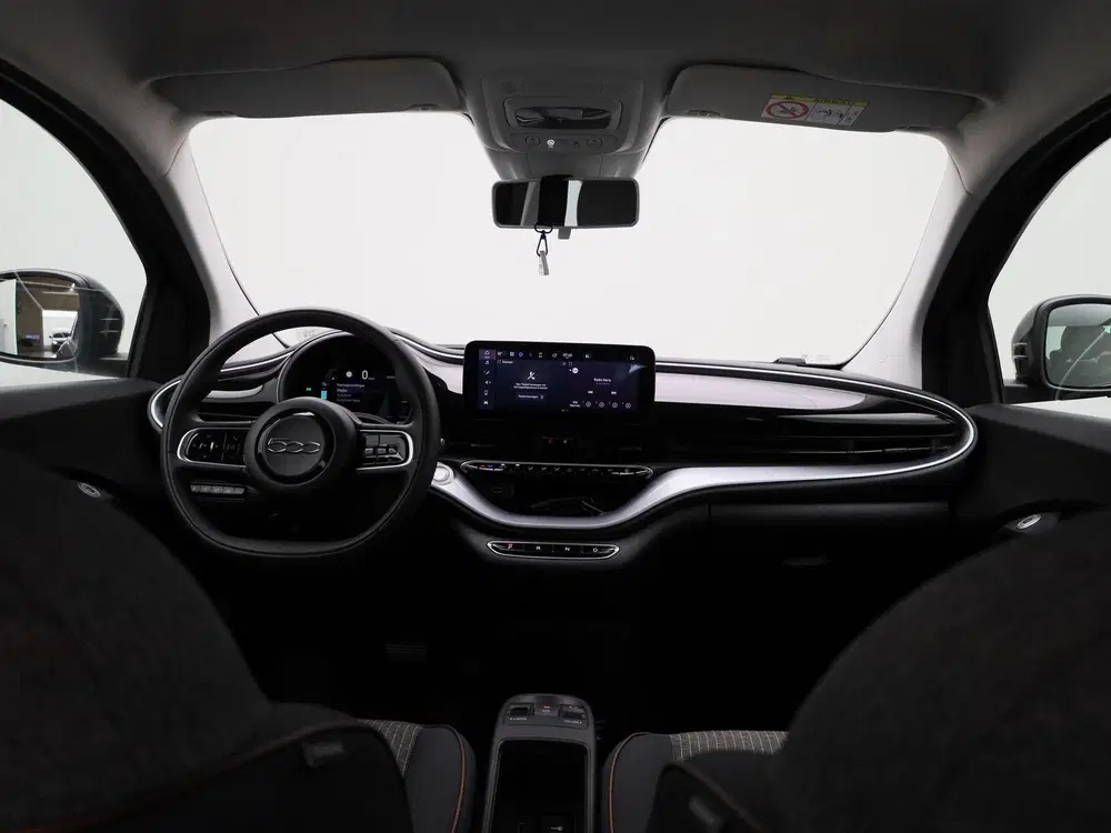 Fiat 500e Business Launch Edition uit 2020, foto 7