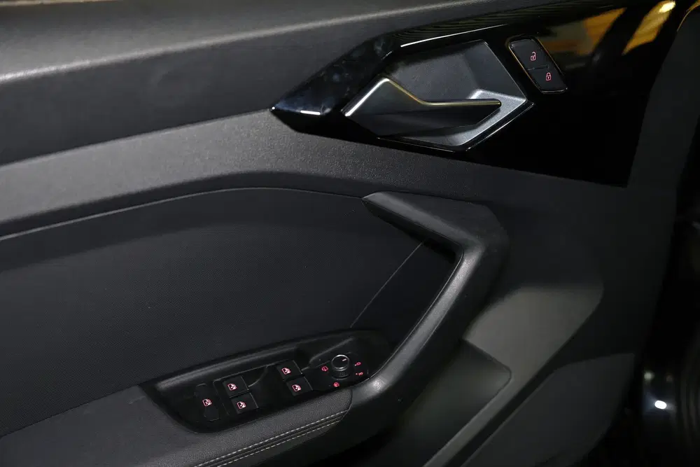 Audi A1 30 TFSI Advanced S LINE epic AUTOM AAT CAR uit 2019, foto 13