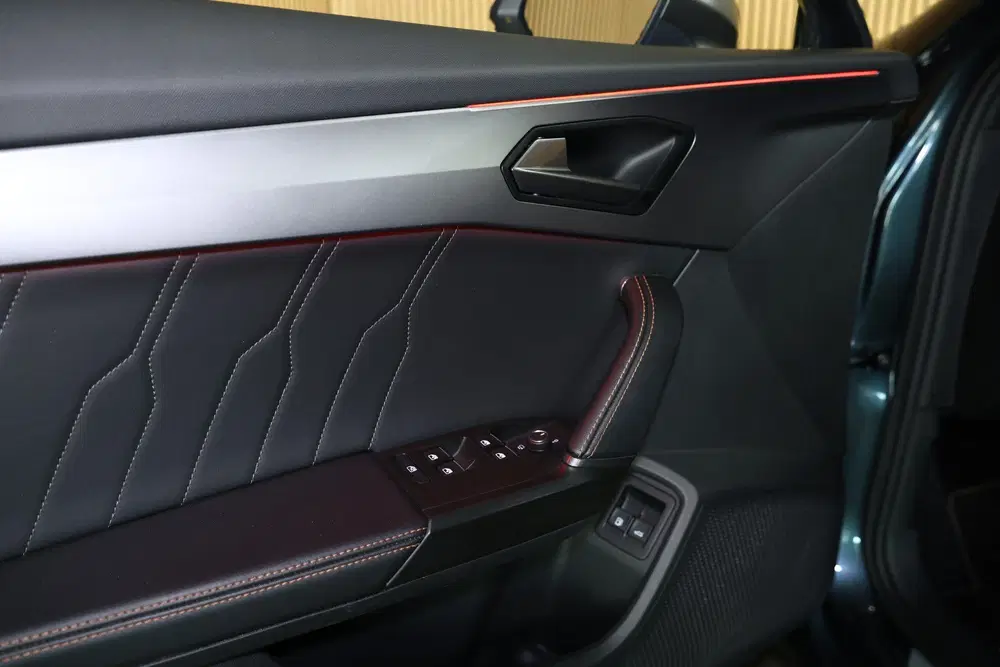 Cupra Formentor 1.4 e-Hybrid Adrenaline AVM CARPLAY NAVI P uit 2023, foto 12