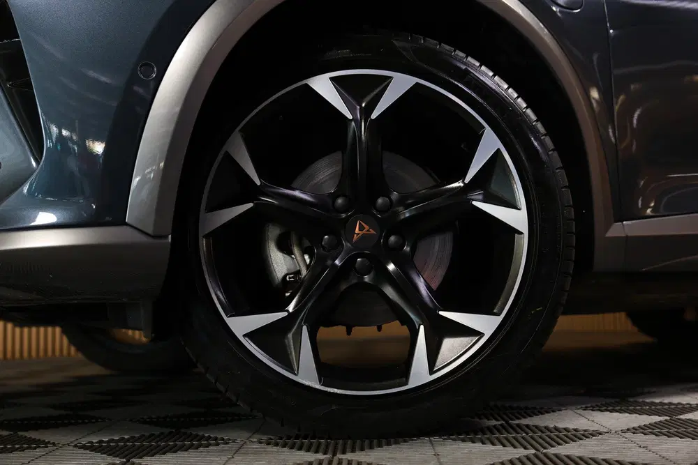 Cupra Formentor 1.4 e-Hybrid Adrenaline AVM CARPLAY NAVI P uit 2023, foto 4