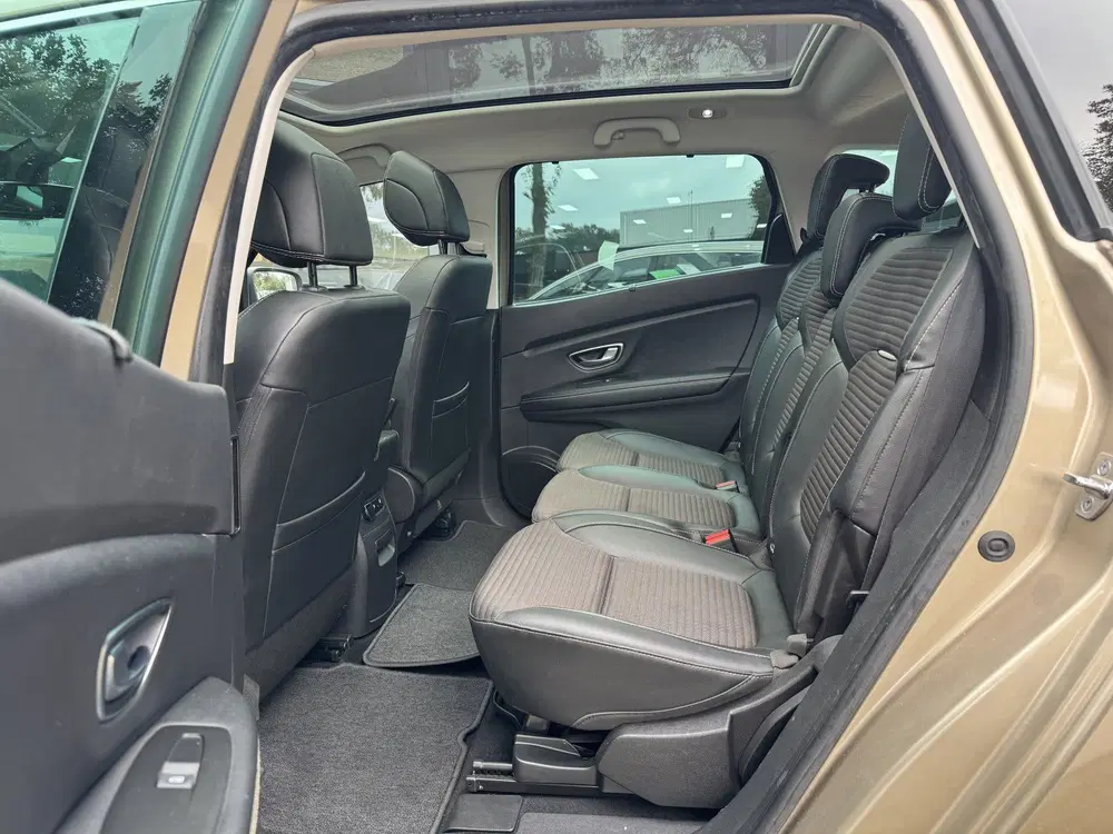 Renault Grand Scenic Grand Scénic 1.3 TCe Bose 7p. HEAD UP-PANO uit 2019, foto 6