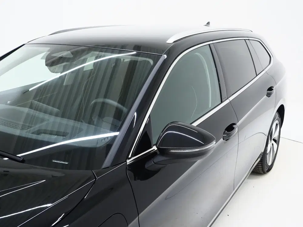 Volkswagen Passat 1.5 eHybrid Business uit 2026, foto 13