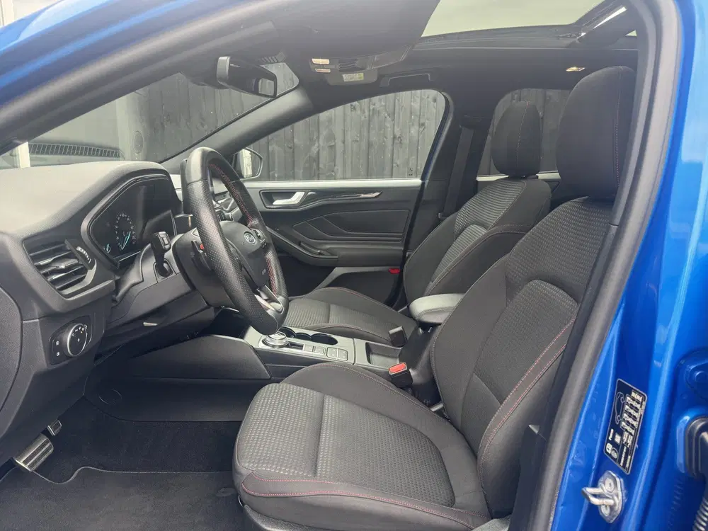 Ford Focus 2.0 EcoBlue 150PK ST Line X Business uit 2020, foto 2