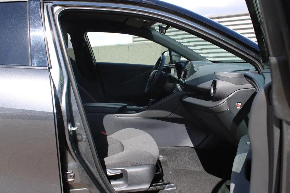 Toyota C-HR 2.0 Plug-in Hybrid 220 Dynamic uit 2024, foto 11