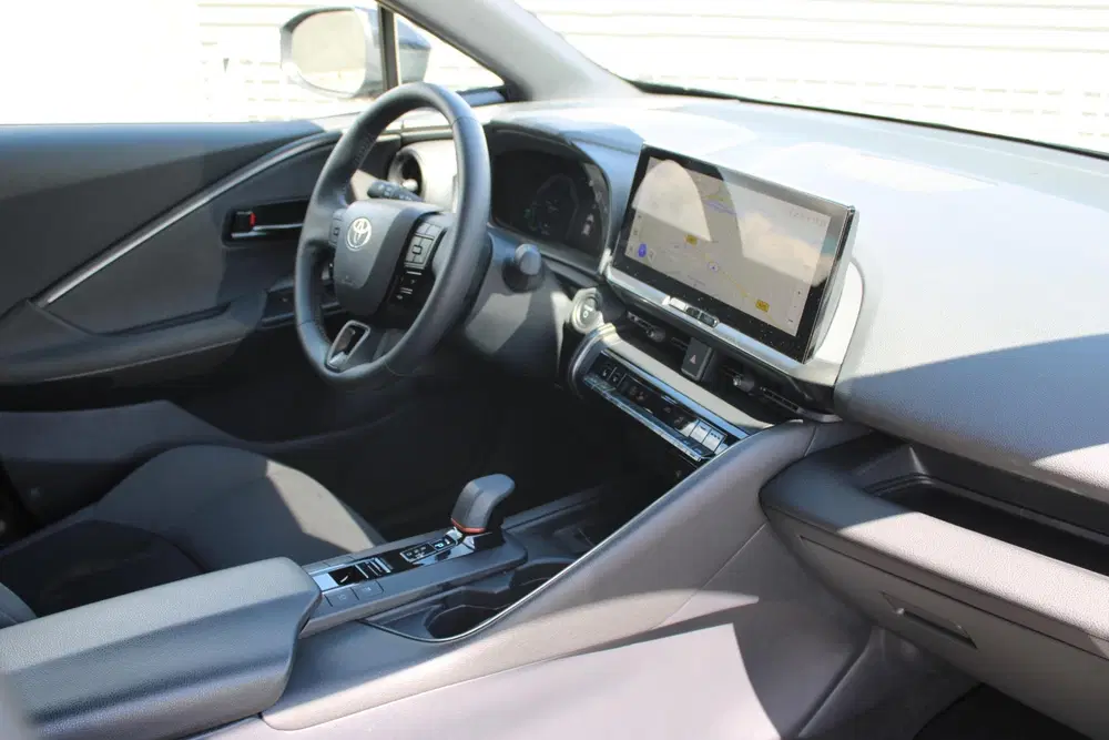 Toyota C-HR 2.0 Plug-in Hybrid 220 Dynamic uit 2024, foto 12
