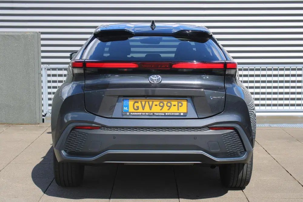 Toyota C-HR 2.0 Plug-in Hybrid 220 Dynamic uit 2024, foto 6