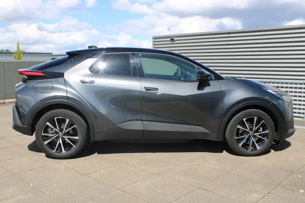 Toyota C-HR 2.0 Plug-in Hybrid 220 Dynamic uit 2024, foto 8