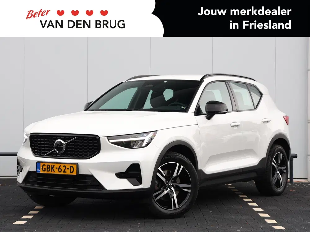 Volvo XC40 2.0 B4 Plus Dark 197 pk uit 2024