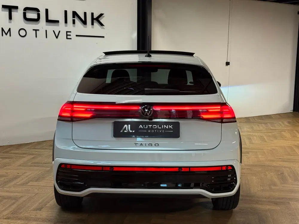 Volkswagen Taigo 1.5 TSI 3xR-Line PANO CAM CARPLAY IQ LED uit 2023, foto 5