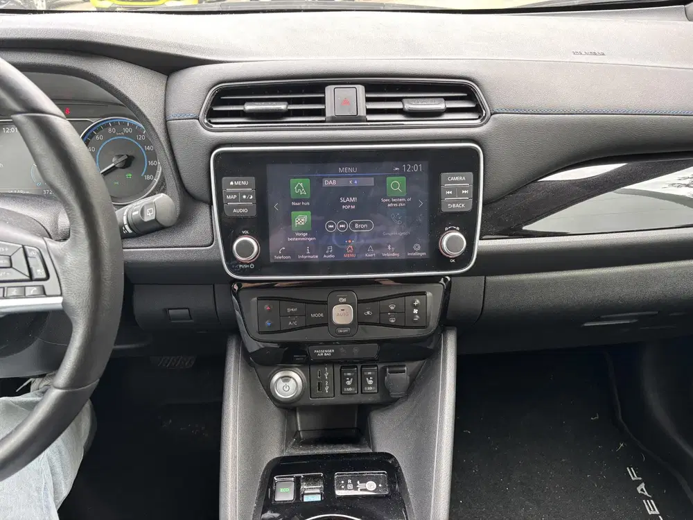 Nissan Leaf N-Connecta 40 kWh l voorstoelen verwarmd l uit 2023, foto 10