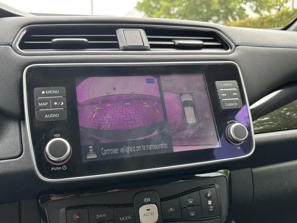 Nissan Leaf N-Connecta 40 kWh l voorstoelen verwarmd l uit 2023, foto 12