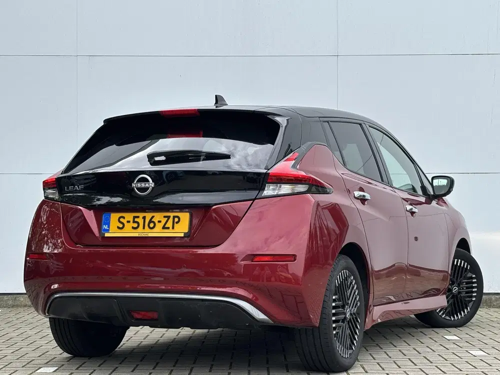 Nissan Leaf N-Connecta 40 kWh l voorstoelen verwarmd l uit 2023, foto 2