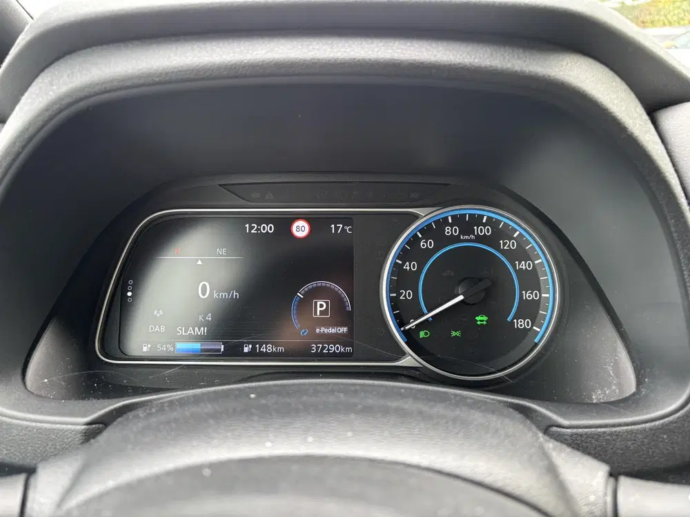 Nissan Leaf N-Connecta 40 kWh l voorstoelen verwarmd l uit 2023, foto 4