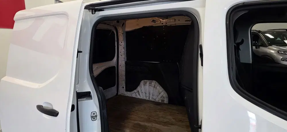 Opel Combo 1.6D L1H1 Edition uit 2019, foto 4