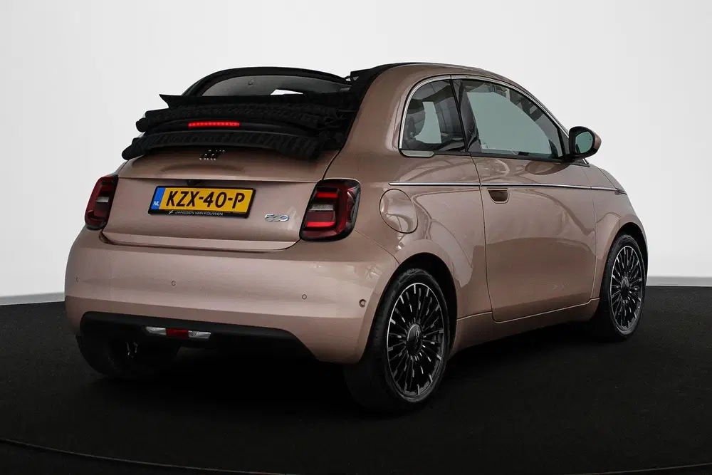 Fiat 500C La Prima 42 kWh Cabrio Leder Stoelverwarmi uit 2024, foto 3