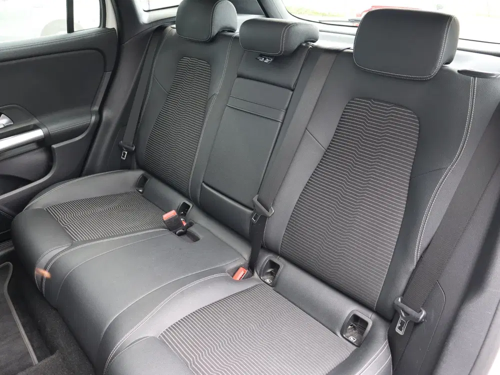 Mercedes-Benz EQA 250 Business Solution Luxury 67 kWh l Stoe uit 2021, foto 12