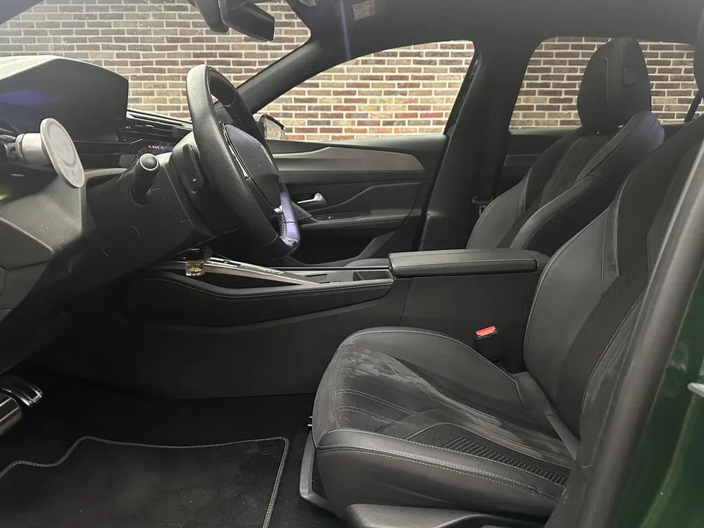 Peugeot 308 1.5 BlueHDi Allure Pack Business PANO GT L uit 2023, foto 14