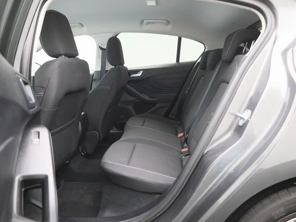 Ford Focus 1.0 EcoBoost Hybrid Titanium uit 2023, foto 13