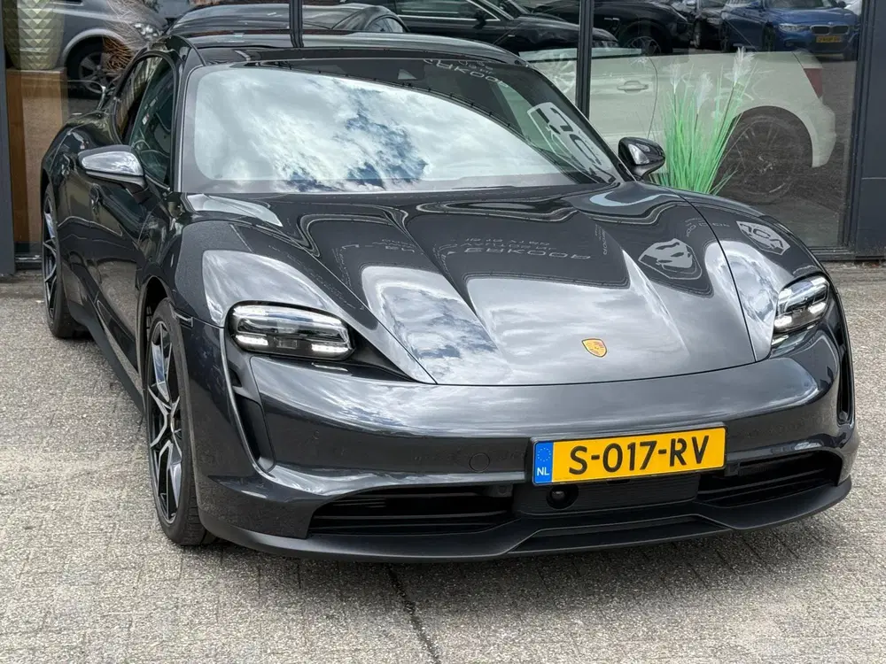 Porsche Taycan Sport Turismo 79 kWh SPORT CHRONO uit 2023, foto 10