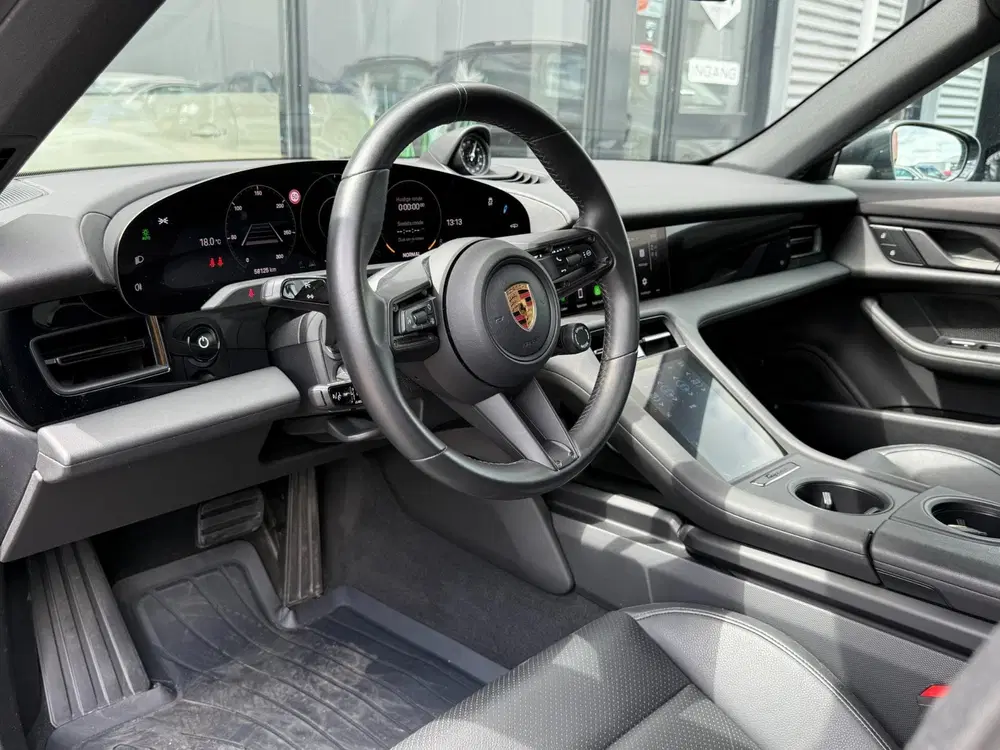 Porsche Taycan Sport Turismo 79 kWh SPORT CHRONO uit 2023, foto 12