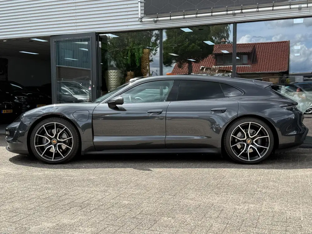 Porsche Taycan Sport Turismo 79 kWh SPORT CHRONO uit 2023, foto 4