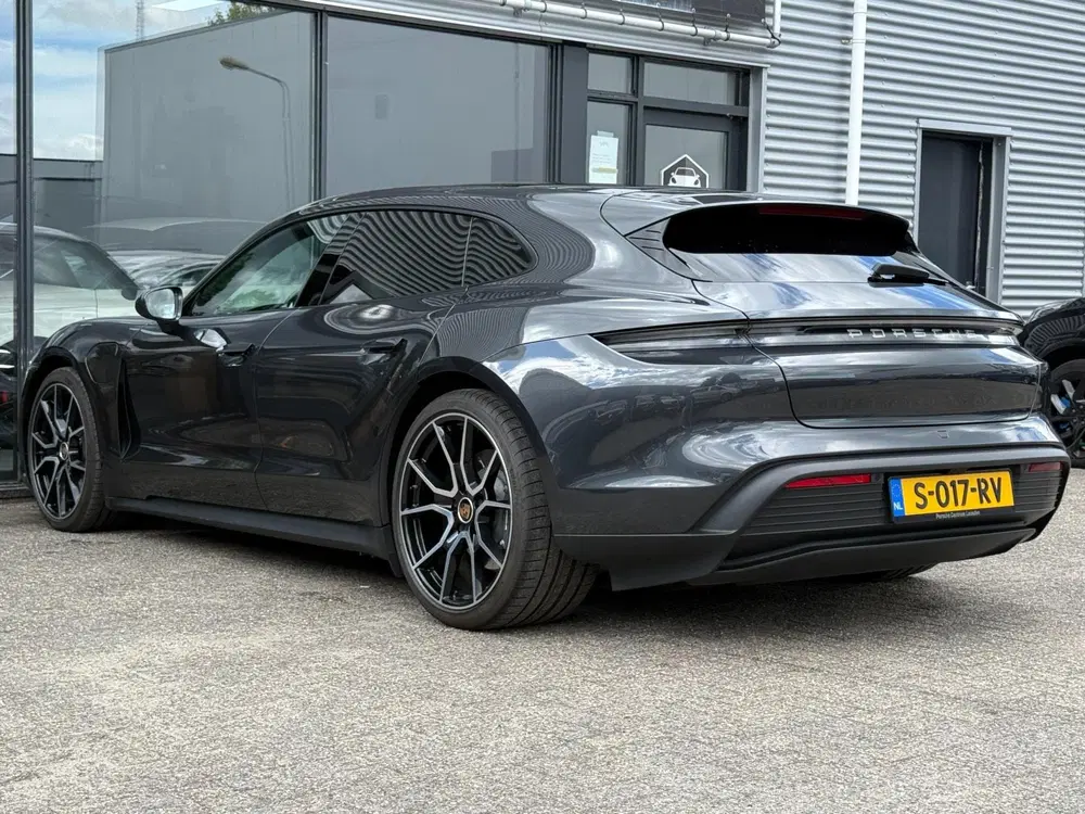 Porsche Taycan Sport Turismo 79 kWh SPORT CHRONO uit 2023, foto 5