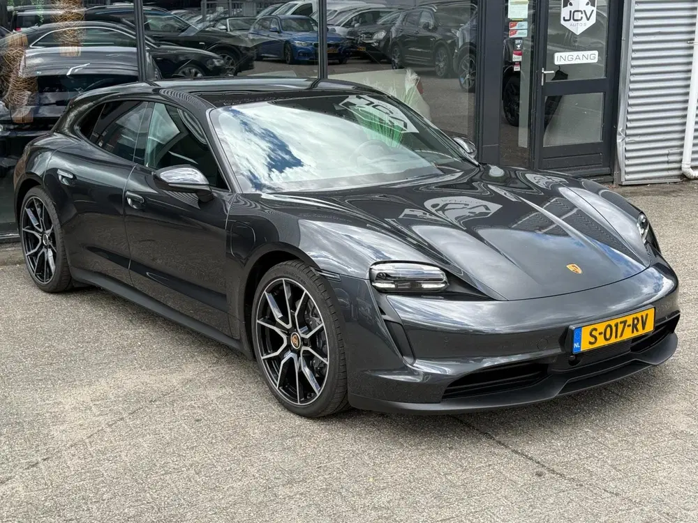 Porsche Taycan Sport Turismo 79 kWh SPORT CHRONO uit 2023, foto 9